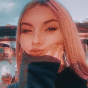 Meet your Posher, Paige